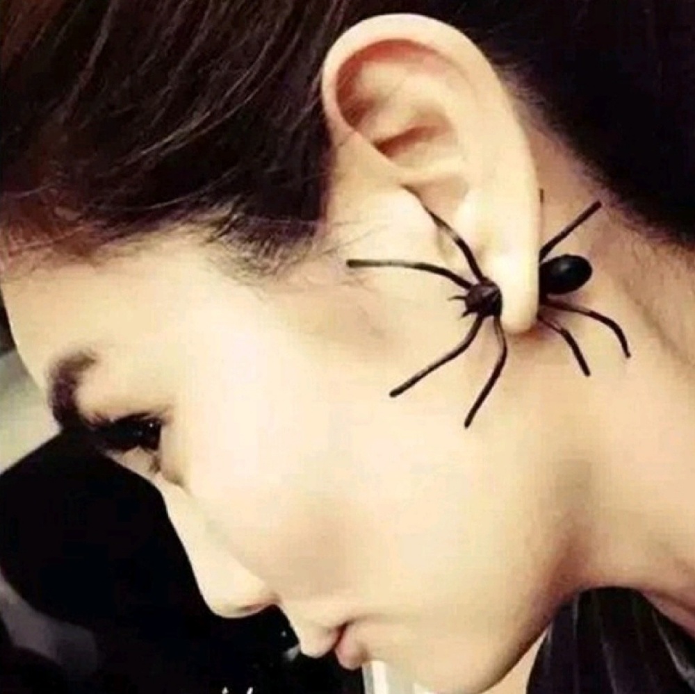 Peep-Through Spider Earrings
